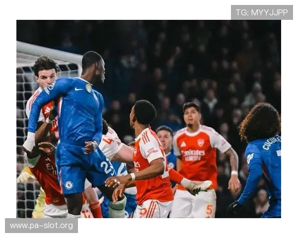 记者曝今夏奥斯梅恩锁定英超愿投曼联切尔西无缘欧冠亦不拒加盟意 记者曝今夏奥斯梅恩锁定英超愿投曼联切尔西无缘欧冠亦不拒加盟意