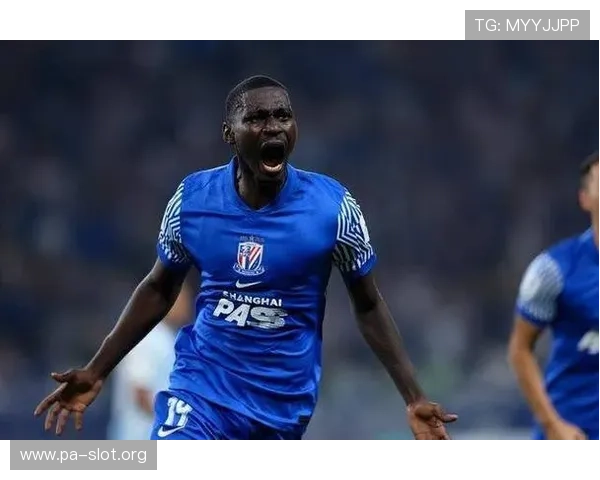 迈阿密国际官宣租借18岁厄瓜多尔新星前锋阿连奥万多加盟队中